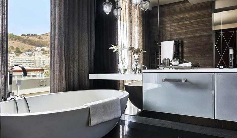 One and Only Cape Town - Devils Peak Penthouse Bathroom